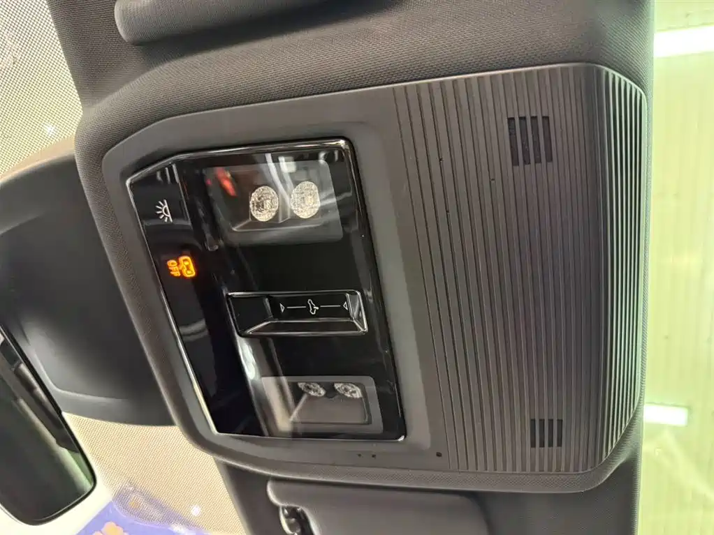 Volkswagen Golf 2021 280TSI DSG R-Line фото 14