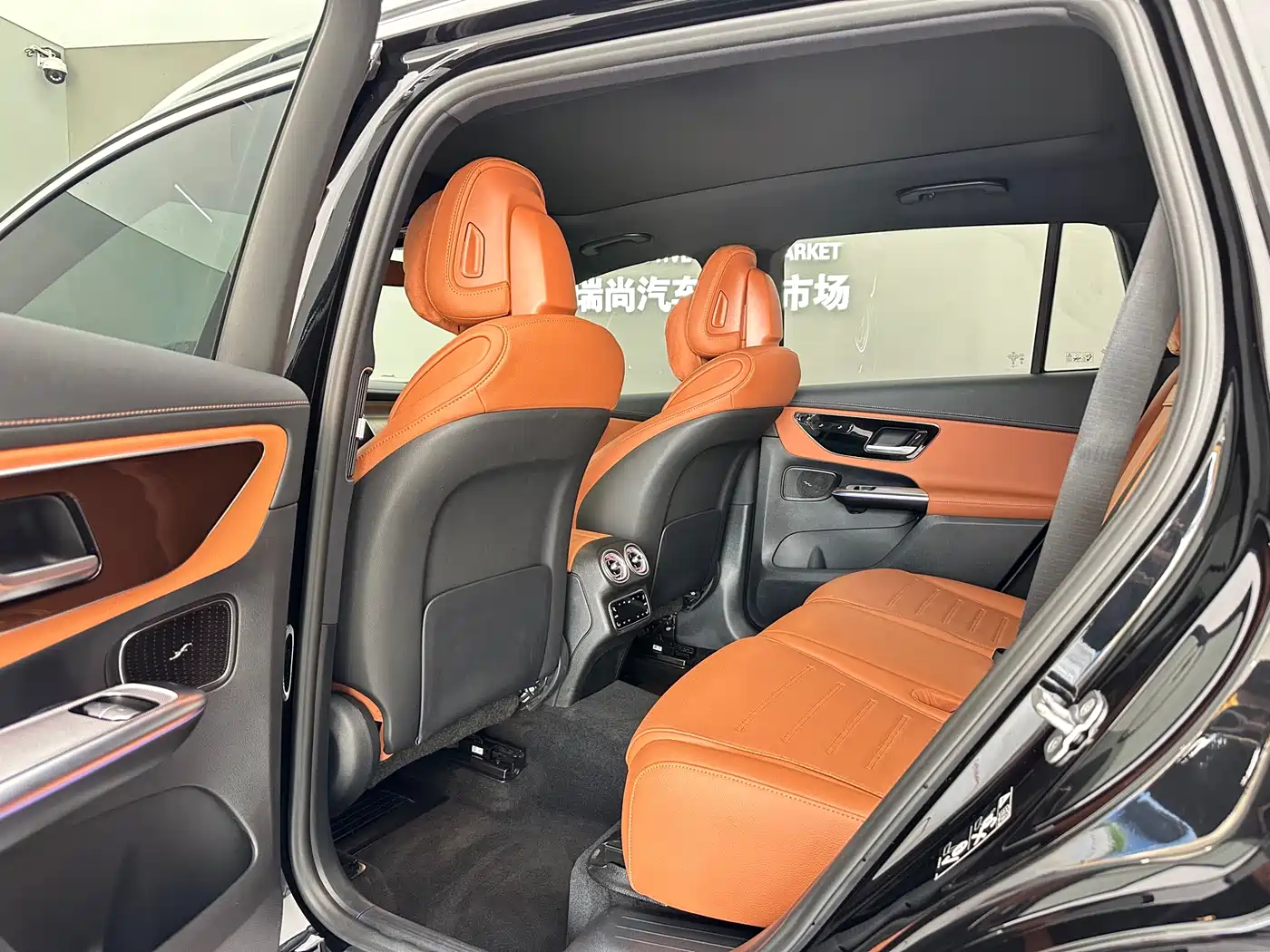 Mercedes-Benz GLC 2023 GLC 300 L 4MATIC Dynamic 7-Seater фото 6