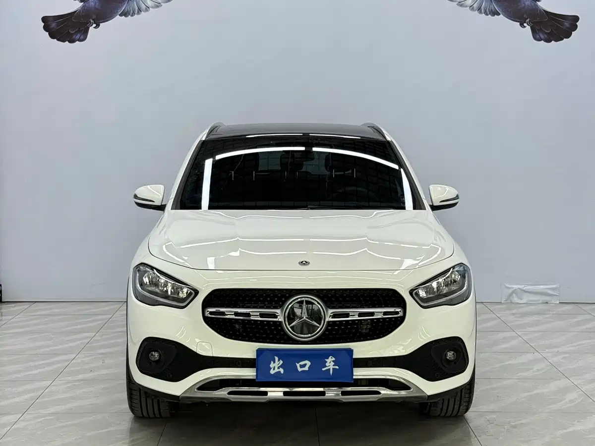 Mercedes-Benz GLA 2022 Model GLA 180 фото 2