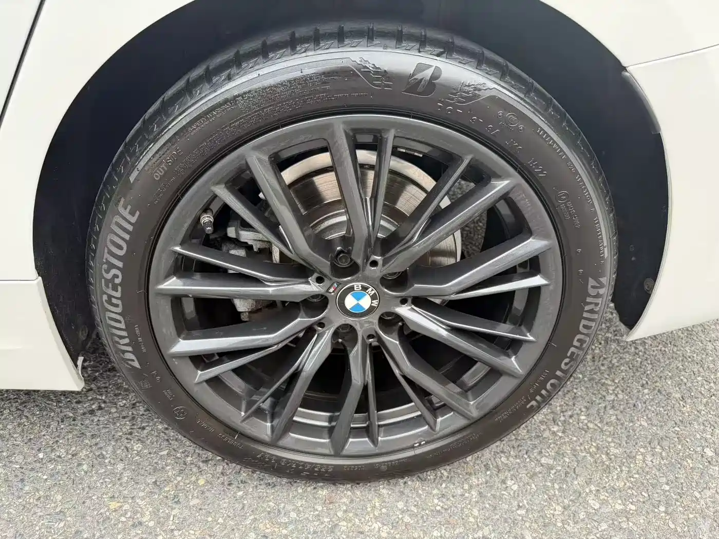 BMW 3 Series 2021 325i M Sport Night Edition фото 17