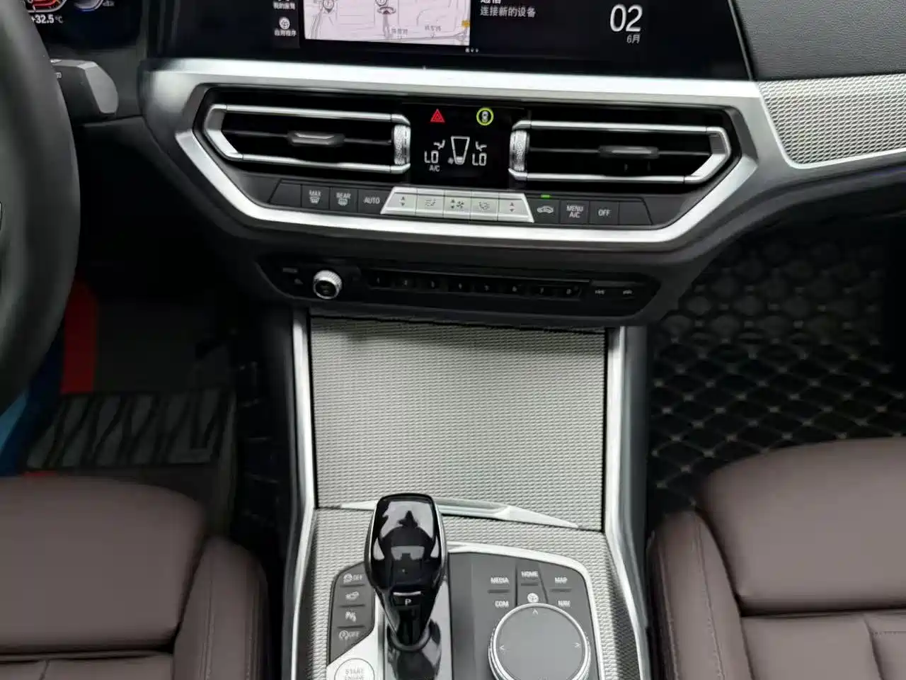 BMW 3 Series 2021 325i M Sport Night Edition фото 15