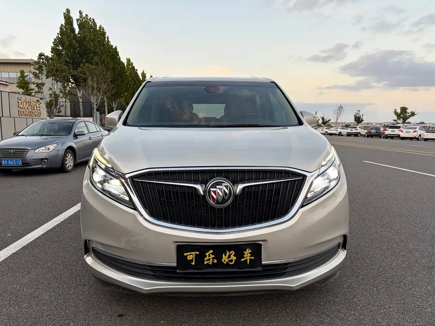 Buick GL8 2017 ES 28T Luxury China V фото 3
