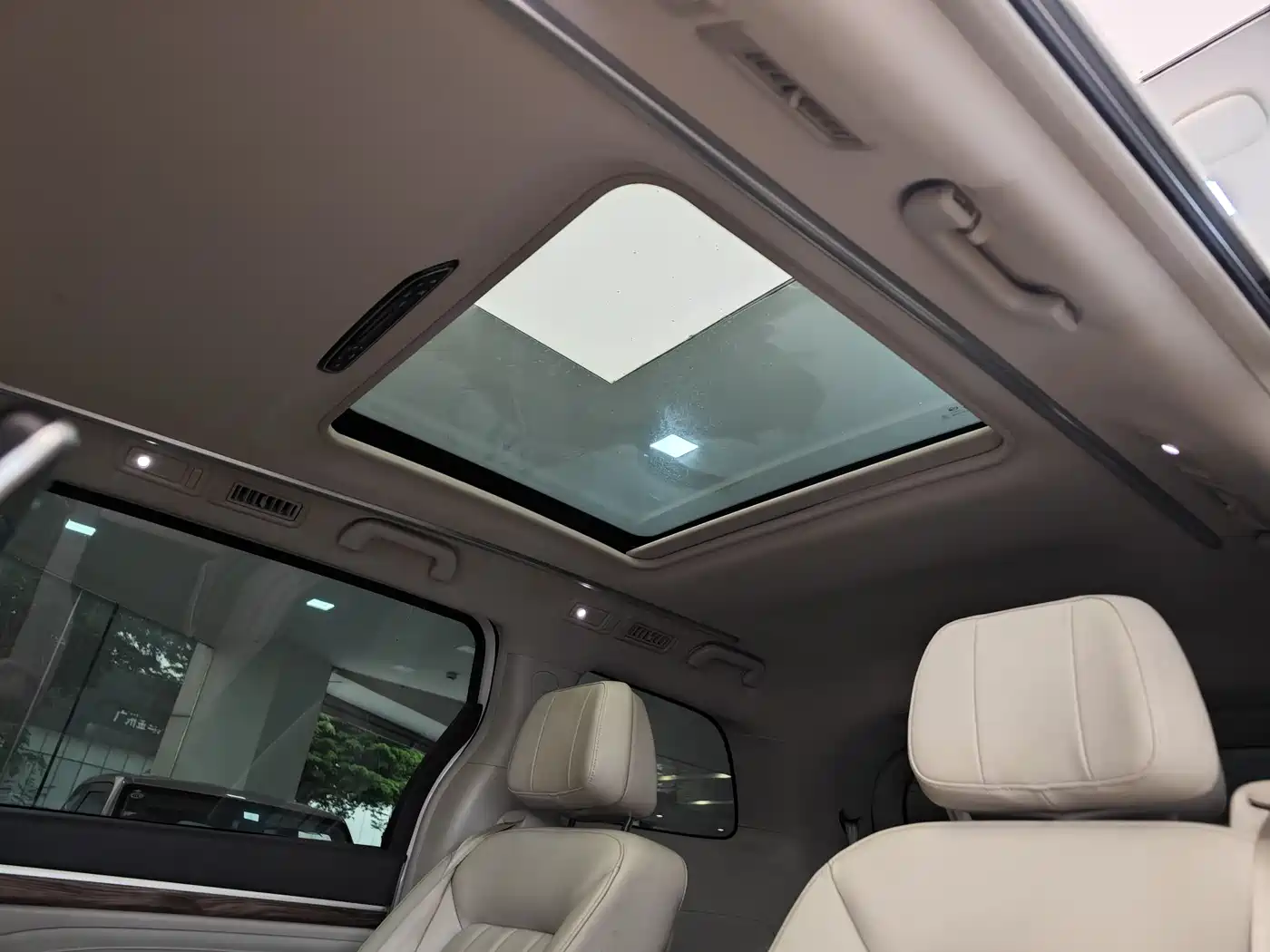 GAC Trumpchi Trumpchi M8 2018 320T Flagship Edition фото 27