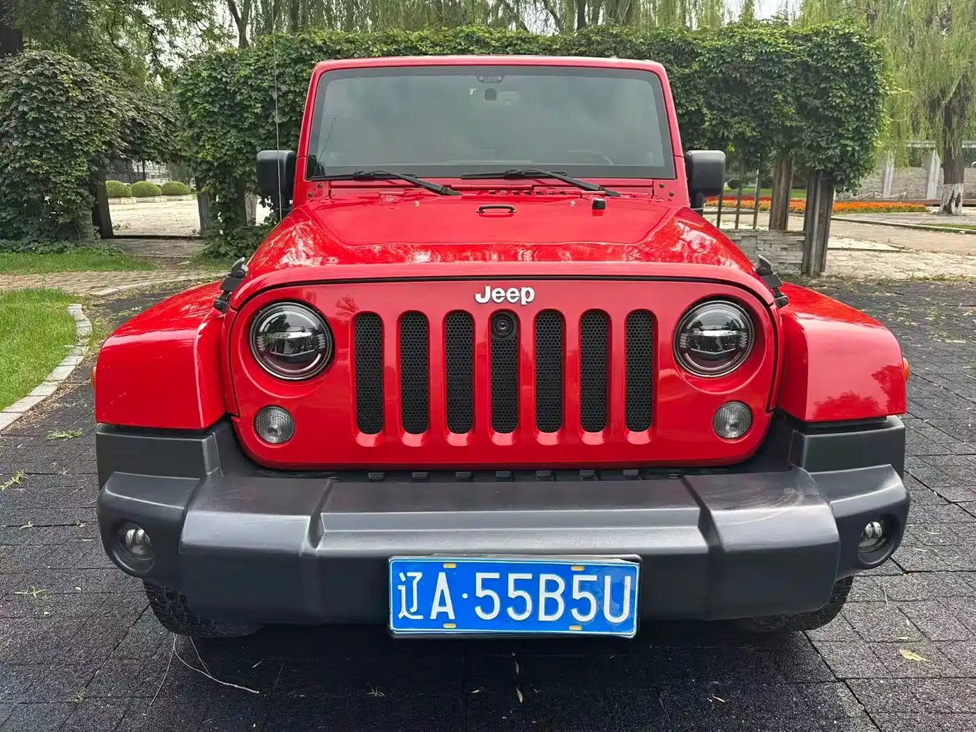 Photo 2 - Jeep Wrangler