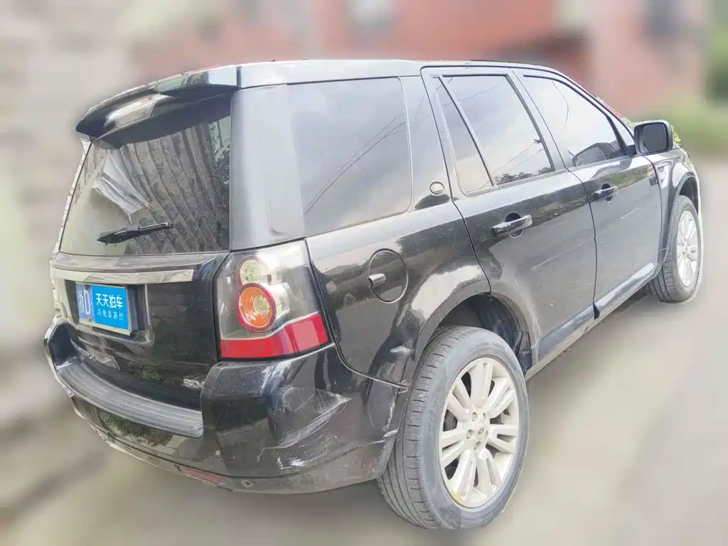 Фото 2 - Land Rover Freelander 2