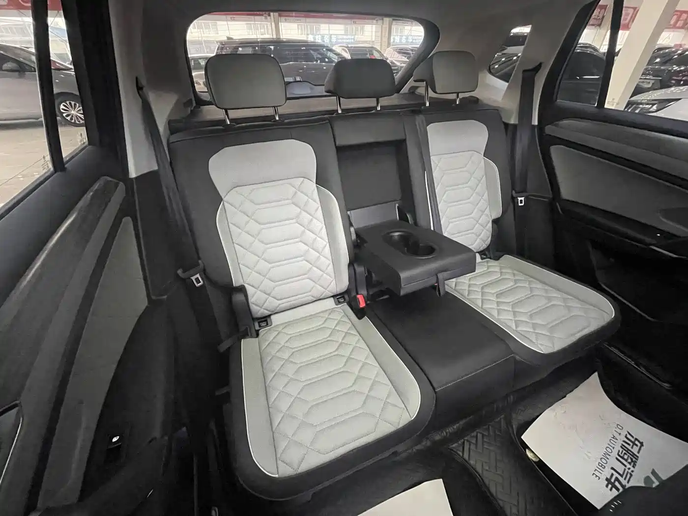 Volkswagen Tayron 2024 330TSI 2WD R-Line High Performance фото 19
