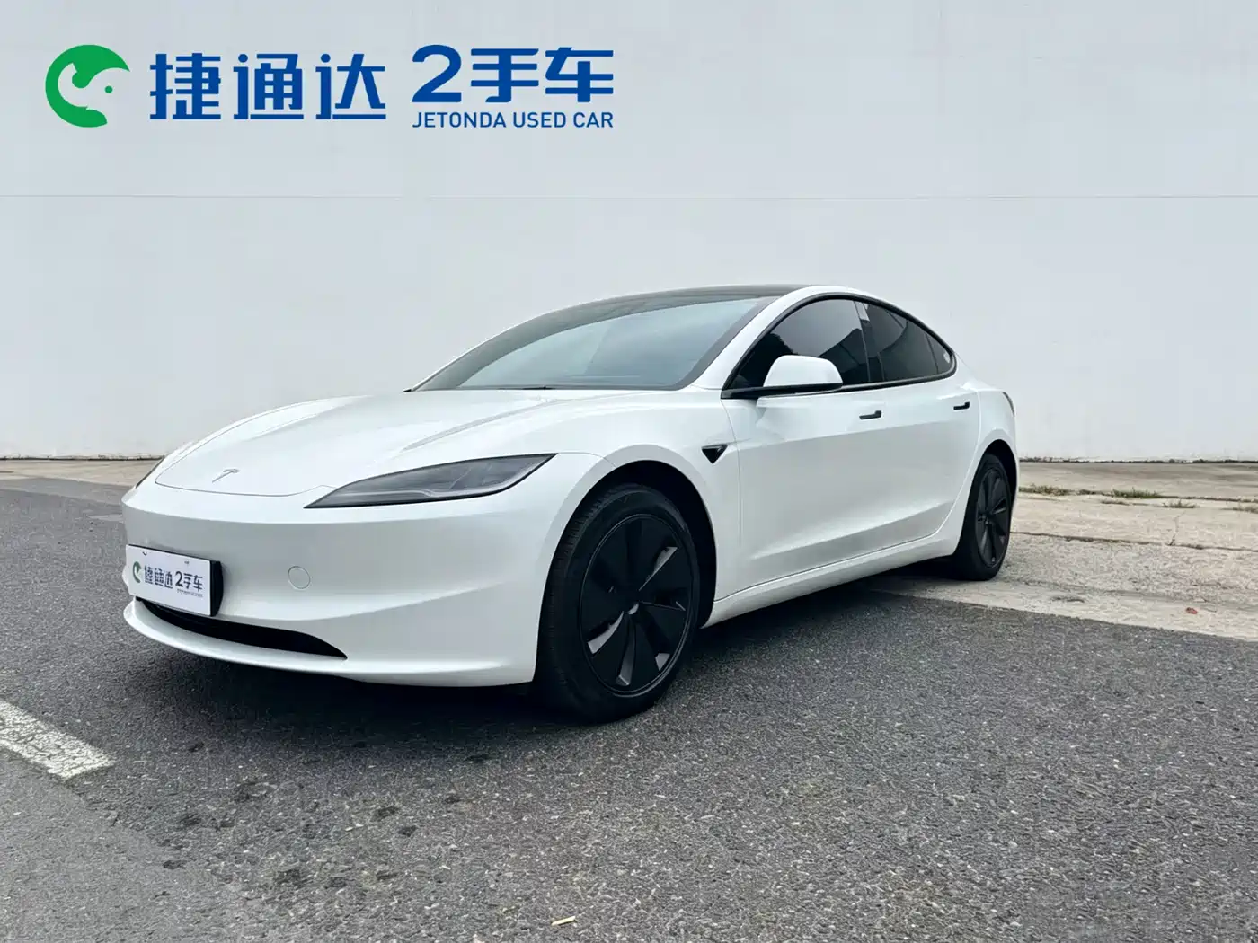 Tesla Model 3 2023