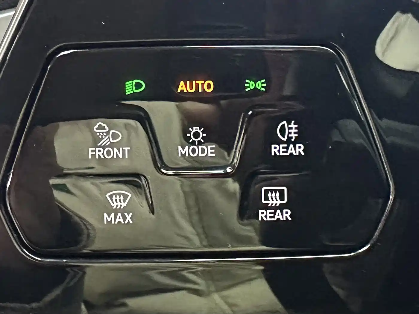 Volkswagen Talagon 2022 380TSI 4WD Luxury Premium Pro Edition 6-seater фото 21