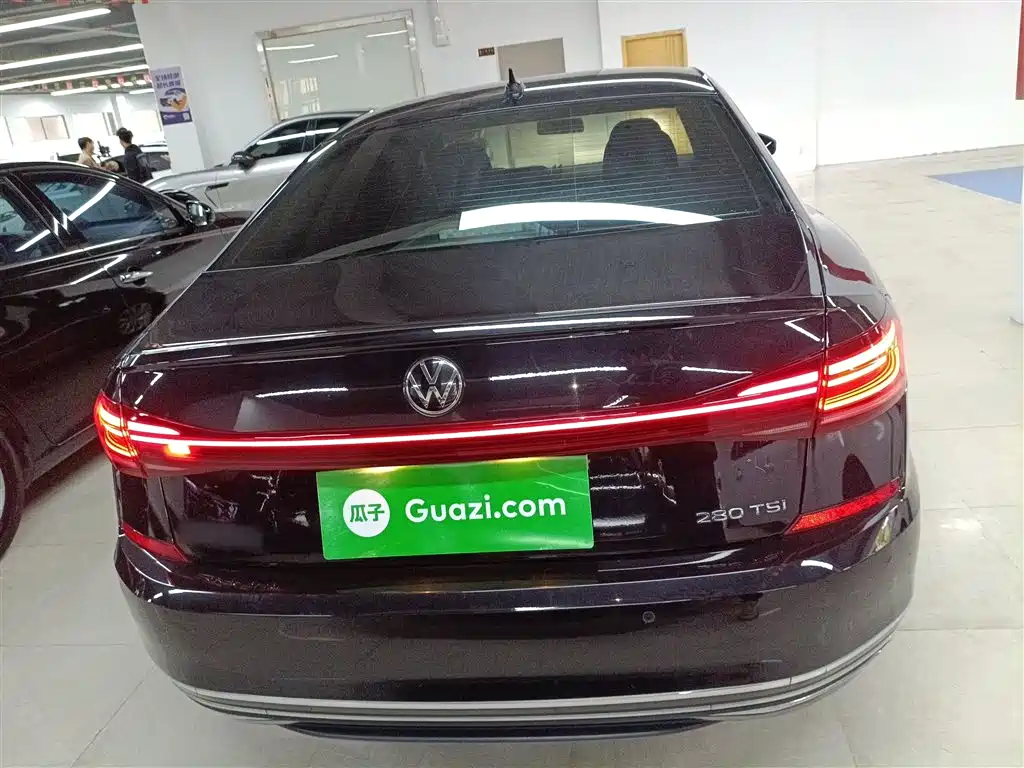 Volkswagen Passat 2023 Facelift 280TSI Business Edition фото 6