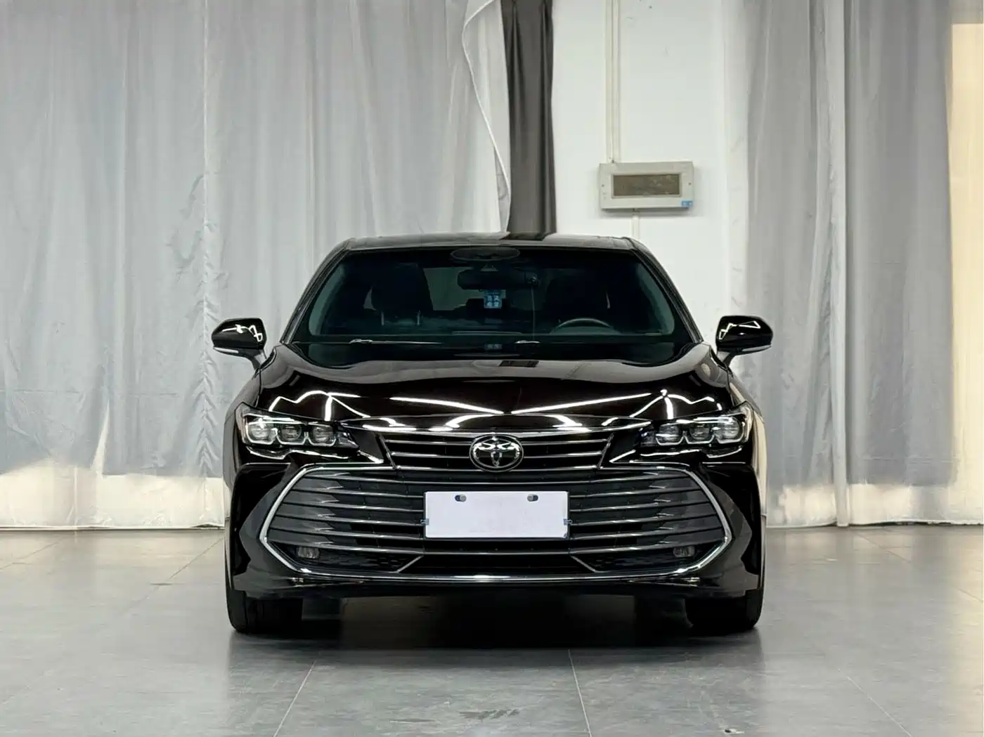 Toyota Avalon 2021 2.5L Luxury Edition фото 3