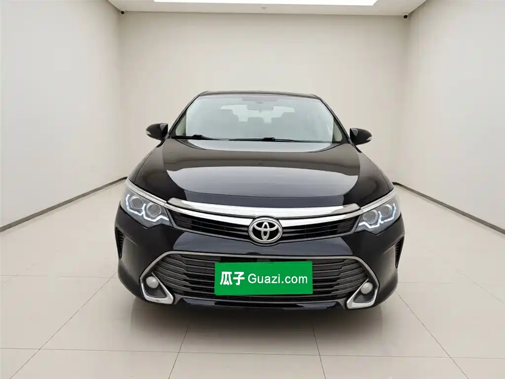 Toyota Camry 2015 2.0E Elite Edition фото 5