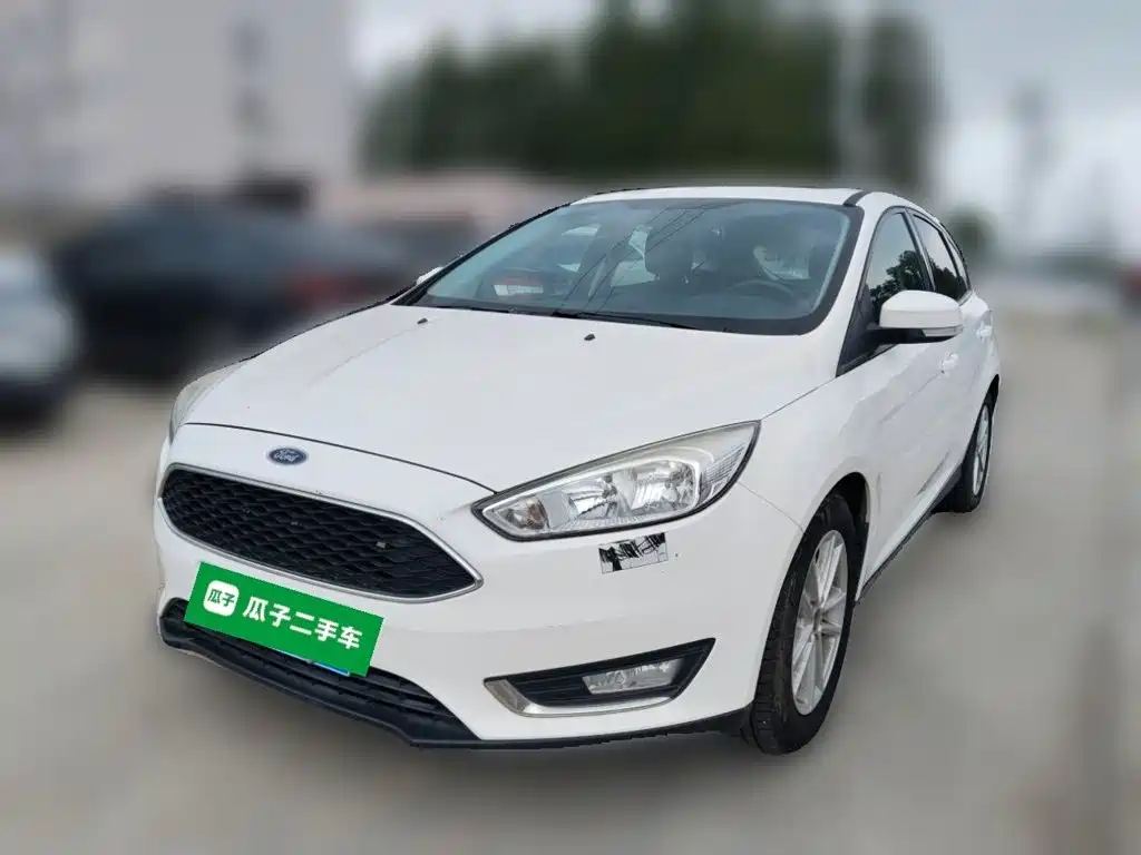 Фото 2 - Ford Focus