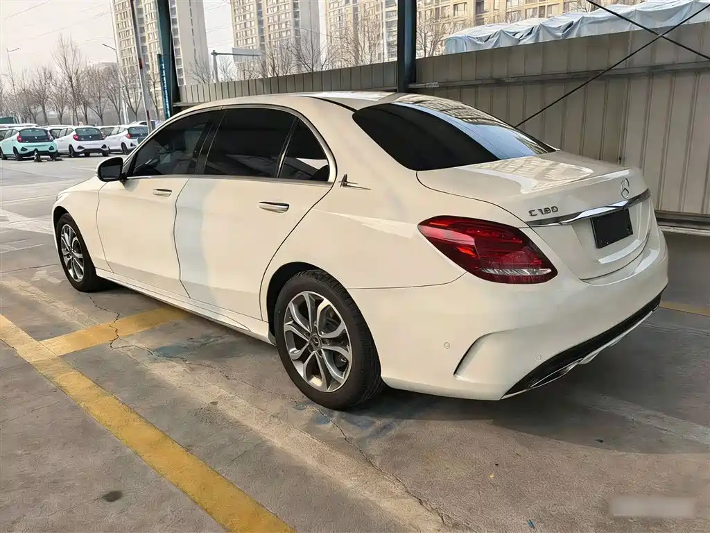 Mercedes-Benz C-Class 2018 C 180 L Fashion Sport Edition фото 13