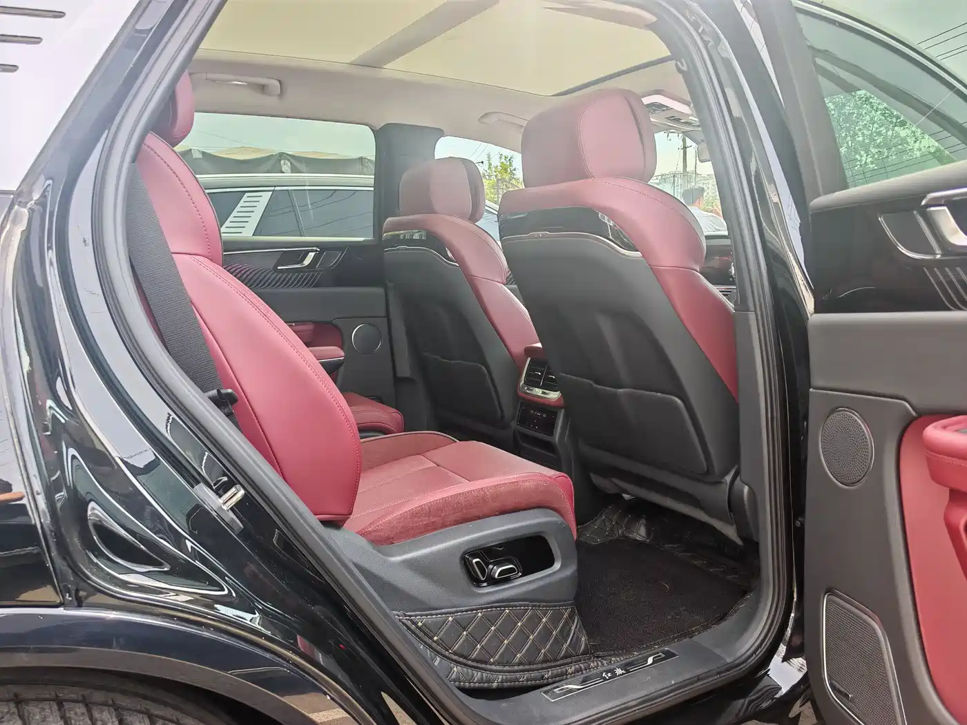 Hongqi E-HS9 2022 690km Qi Xiang Edition (6-seater) фото 15