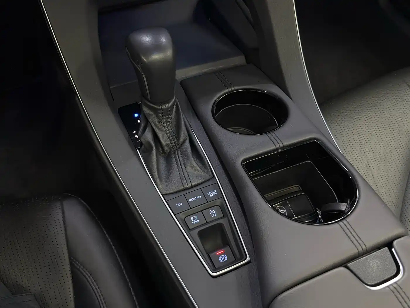 Toyota Avalon 2021 2.5L Luxury Edition фото 20