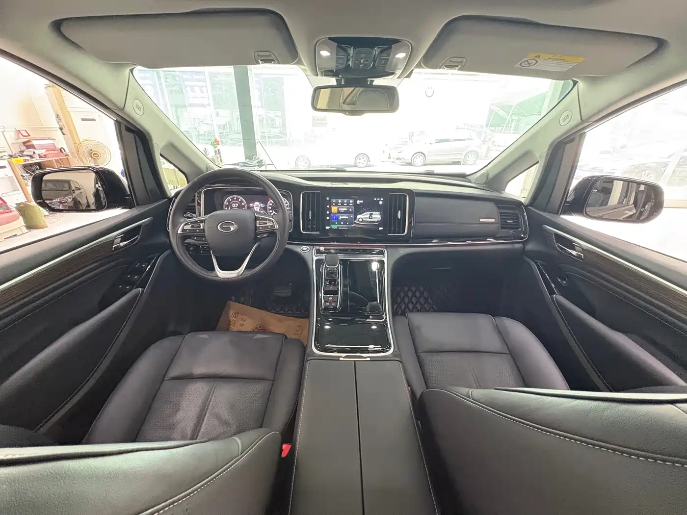 GAC Trumpchi Trumpchi M8 2021 Leading Show Series 390T Ultimate Edition фото 11