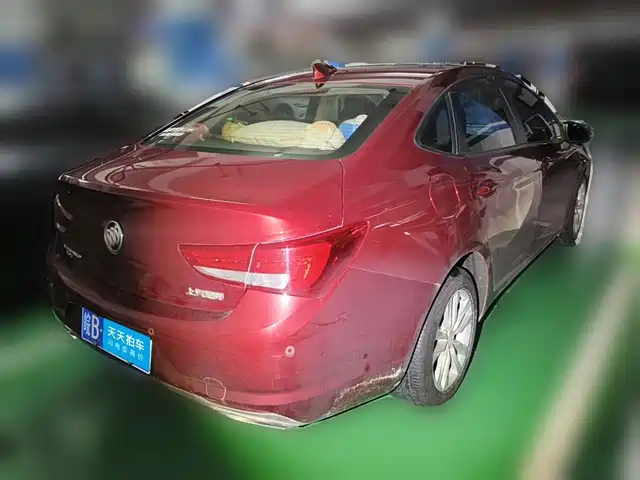 Buick Verano 2019 Sedan 20T Dual Clutch Leading — фото 2