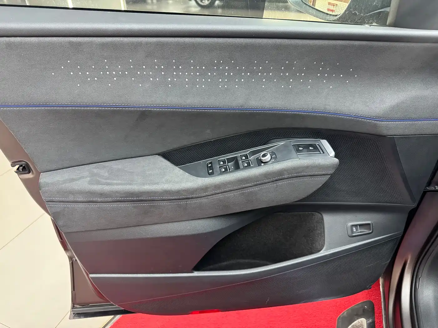 VOLKSWAGEN TOURANG