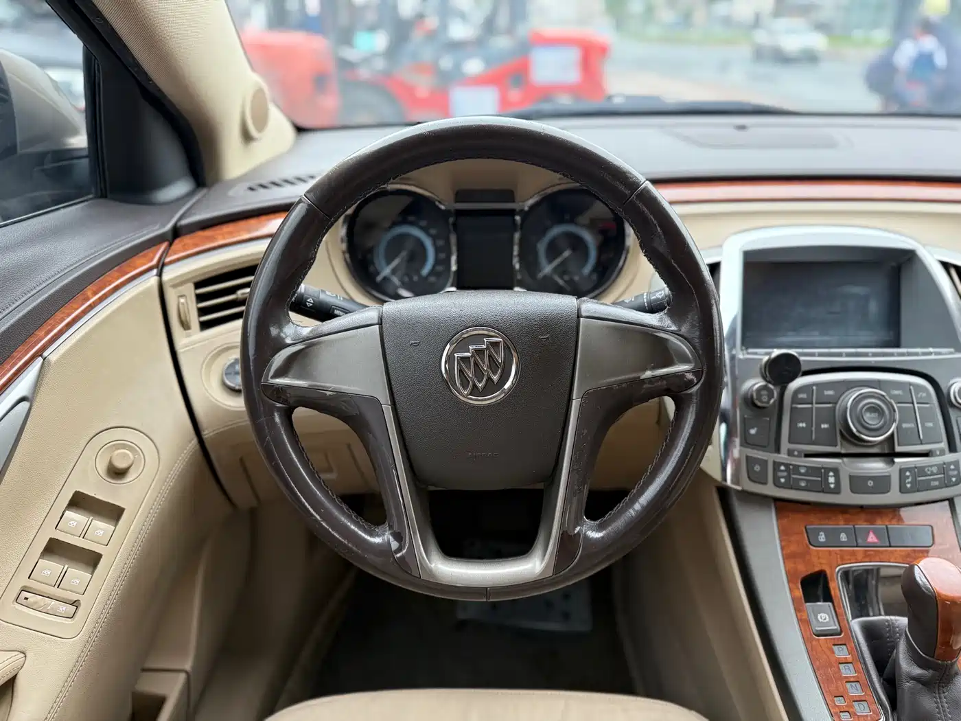 Фото 9 - Buick LaCrosse