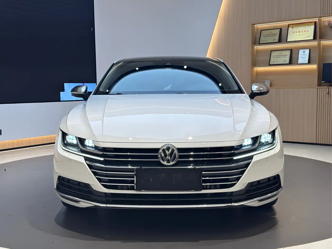 Volkswagen FAW-Volkswagen CC 2019 380TSI Radiance Edition China VI фото 3