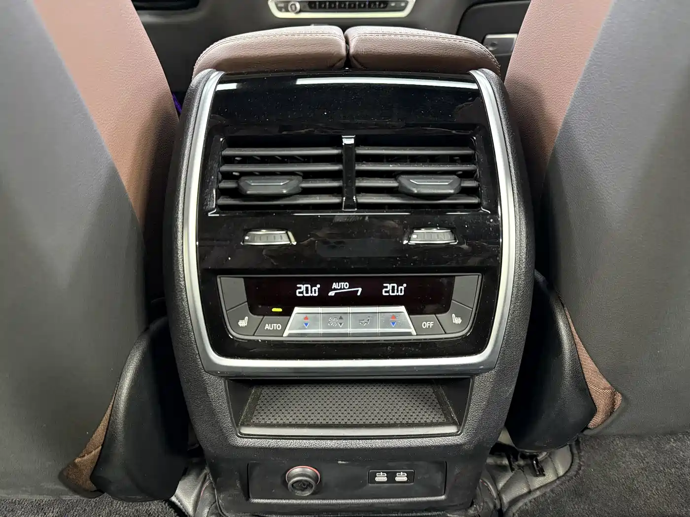 BMW X7 2019 xDrive40i Leading Luxury Package фото 30