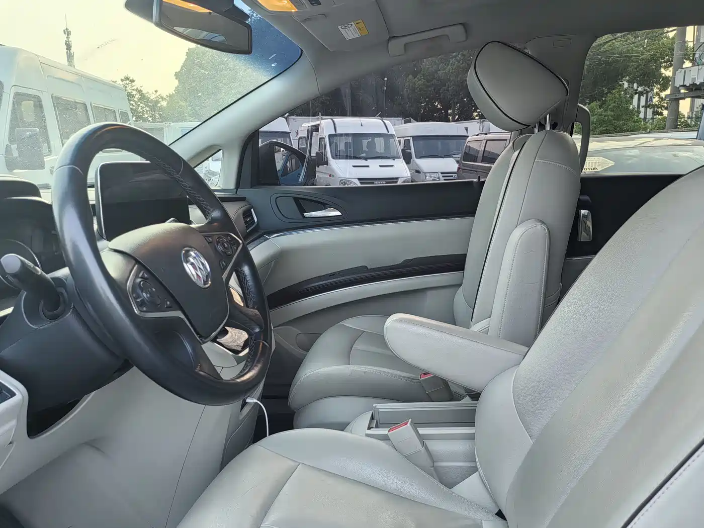 Buick GL8 2021 Land Business Class 652T Smart Luxury фото 8