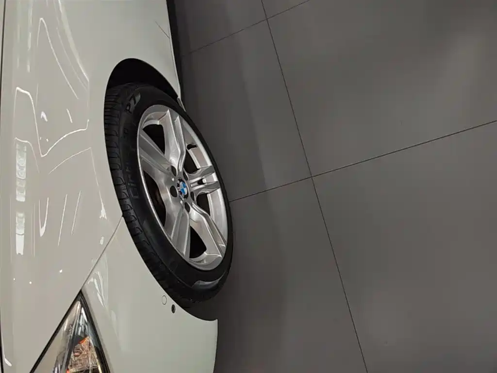 BMW 3 Series 2015 328i M Sport фото 23