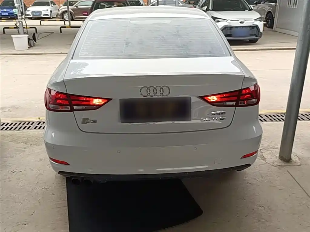Audi A3 2016 Limousine 35 TFSI Progressive фото 6
