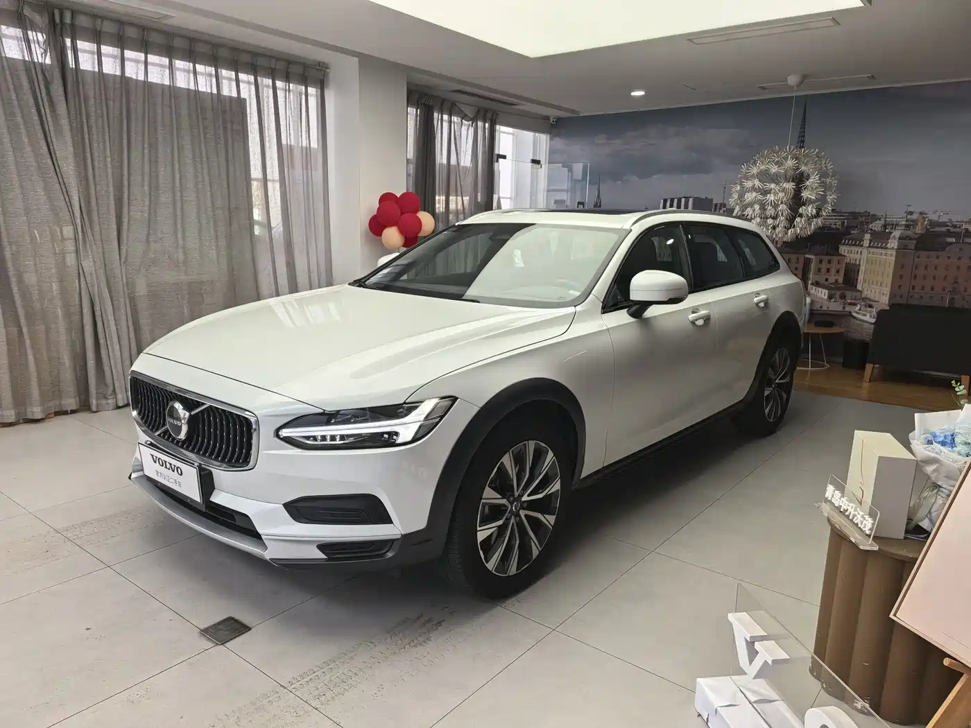 Volvo V90 2025 Cross Country B5 AWD Smart Elite Edition