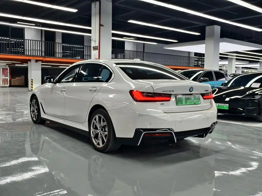 BMW i3 2022 eDrive 35 L фото 16