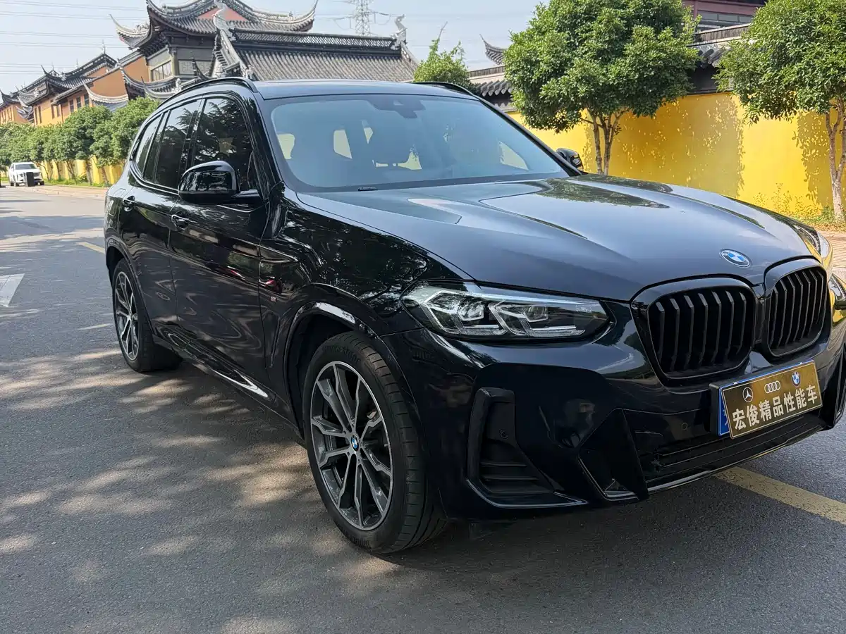 BMW X3 2022 Facelift xDrive30i Leading M Shadow Edition фото 3