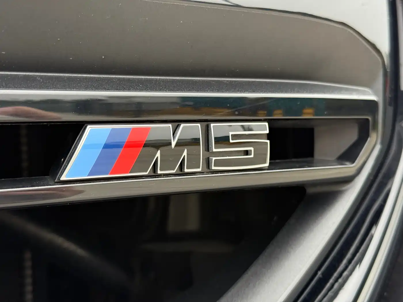 BMW M5 New Energy 2025 M5 фото 19