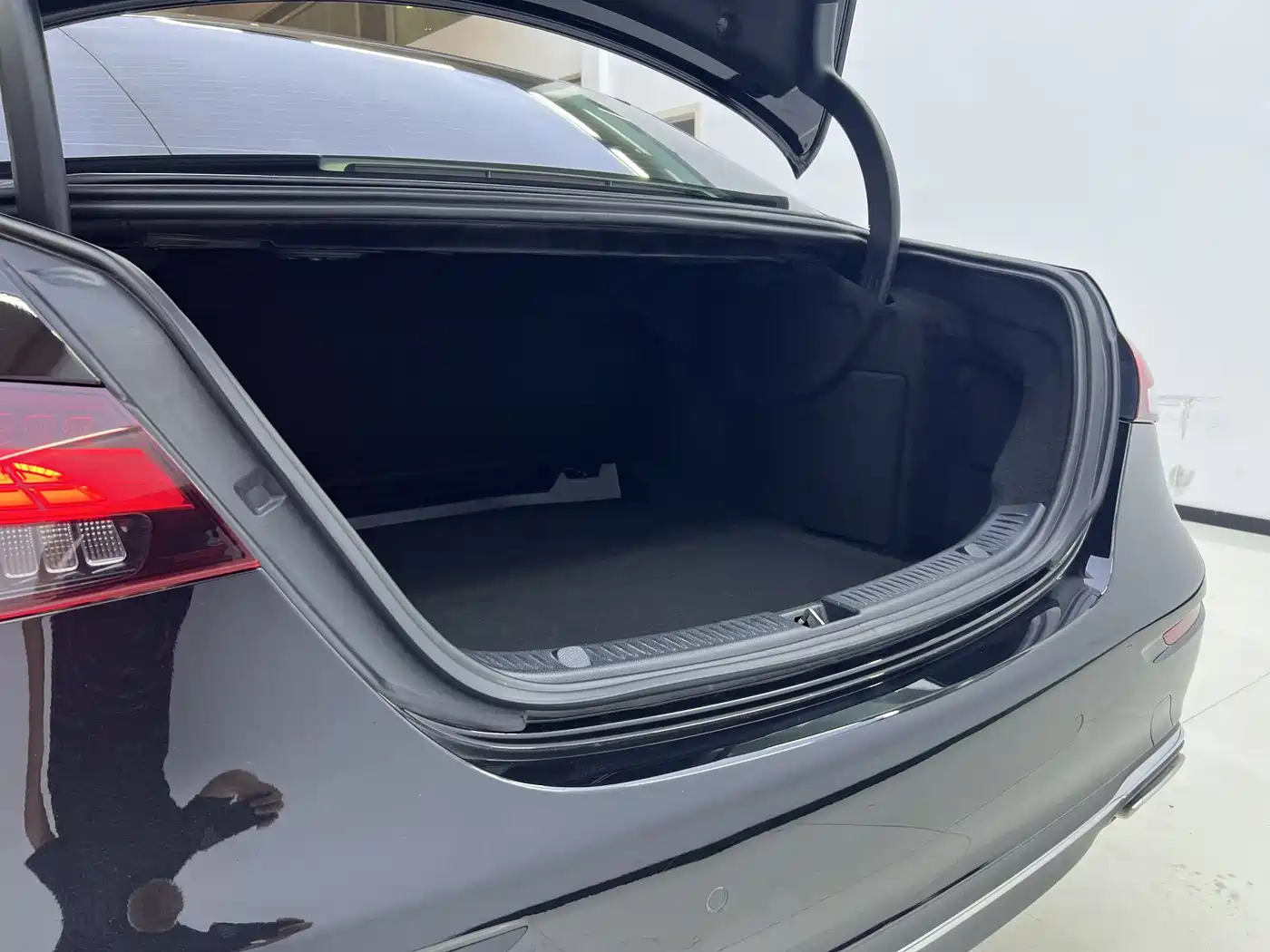 Mercedes-Benz E-Class 2022 Facelift E 300 L Luxury Style фото 21