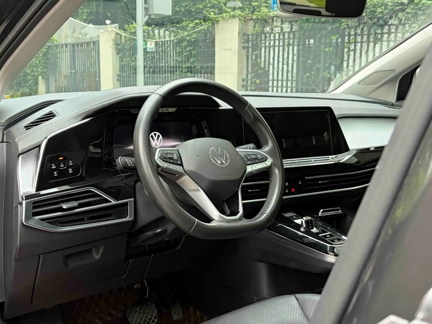 Volkswagen Talagon 2021 330TSI 2WD Luxury Premium Edition фото 21