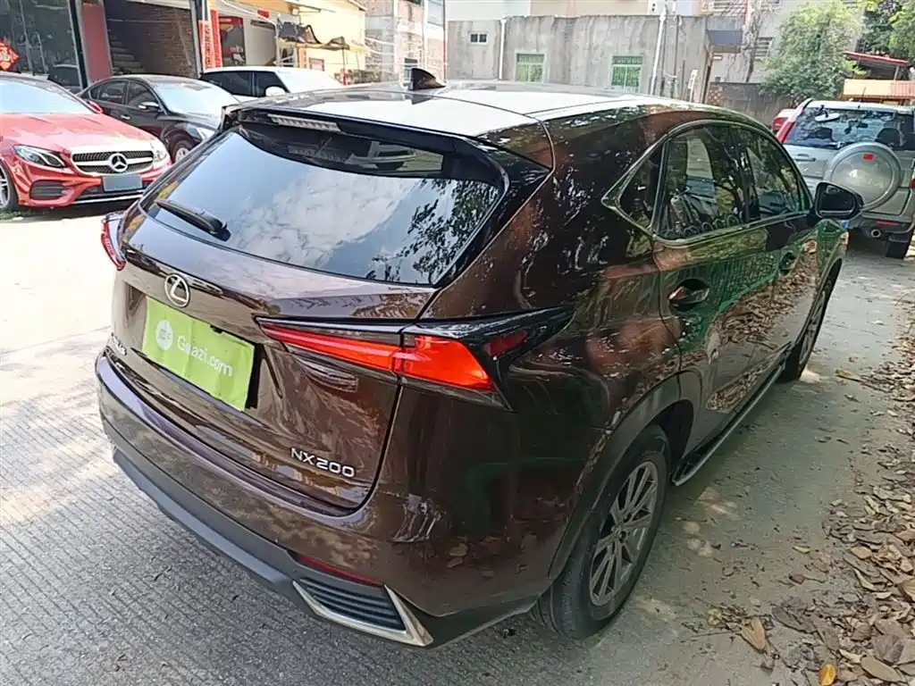 Lexus NX 2017 200 FWD Sharp Edition фото 7