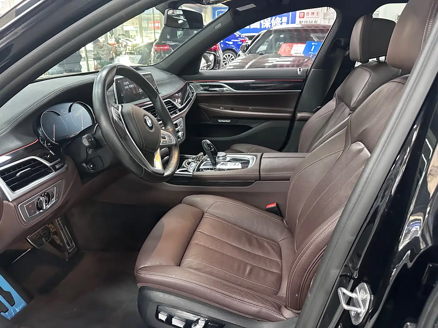BMW 7 Series 2018 730Li Leading Type M Sport Package фото 4