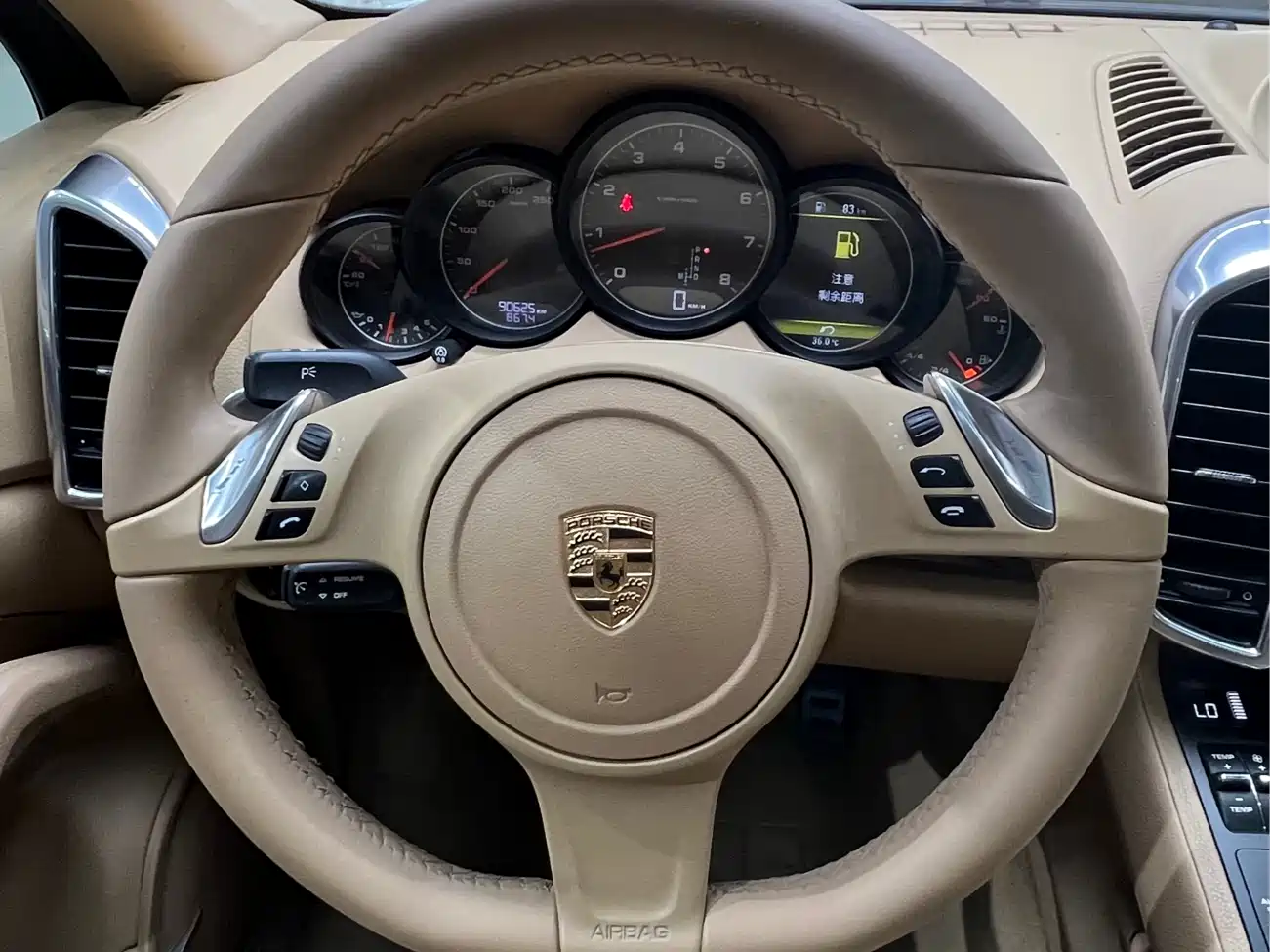 Фото 13 - Porsche Cayenne