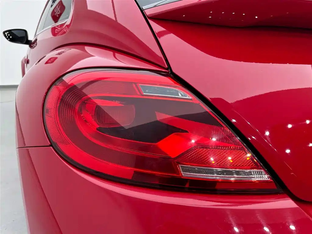 Volkswagen Beetle 2014 1.4TSI Fashion Edition фото 25