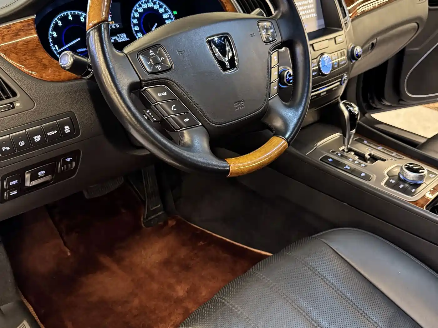 Hyundai Equus 2012 2012 Model 3.8 GDi Extended Flagship Edition