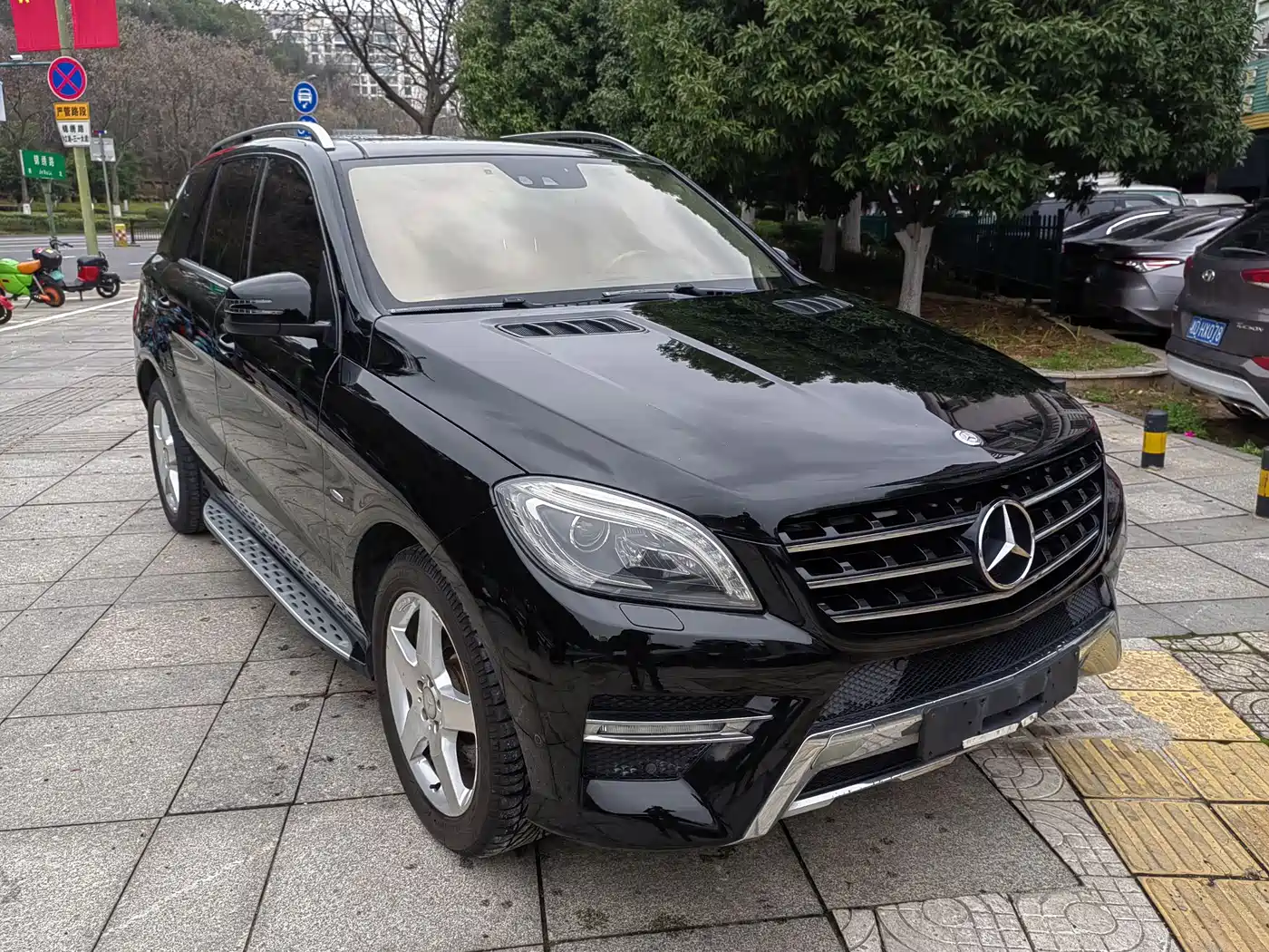 Mercedes-Benz M-Class 2012 Model ML 350 Luxury