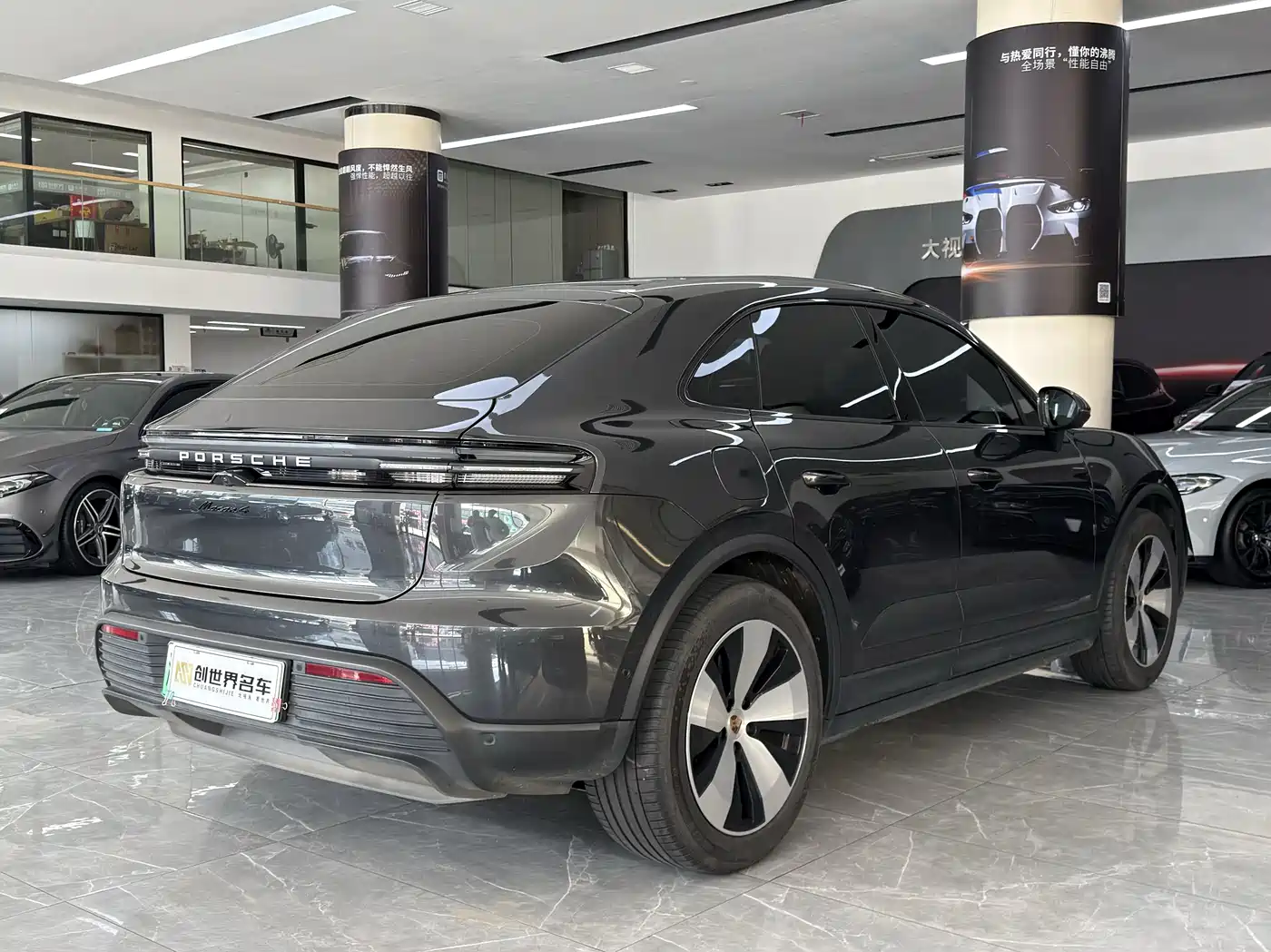Porsche Macan EV 2024 Macan 4 фото 3