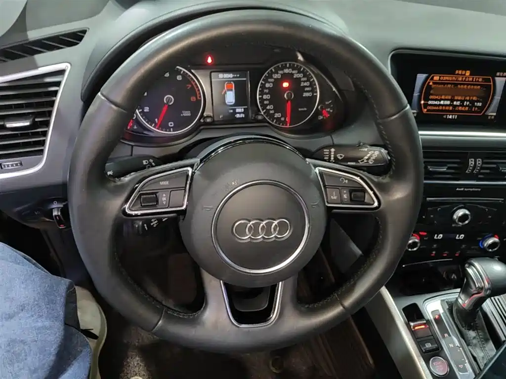 Audi Q5 2018 Collector's Edition 40 TFSI Technology фото 11