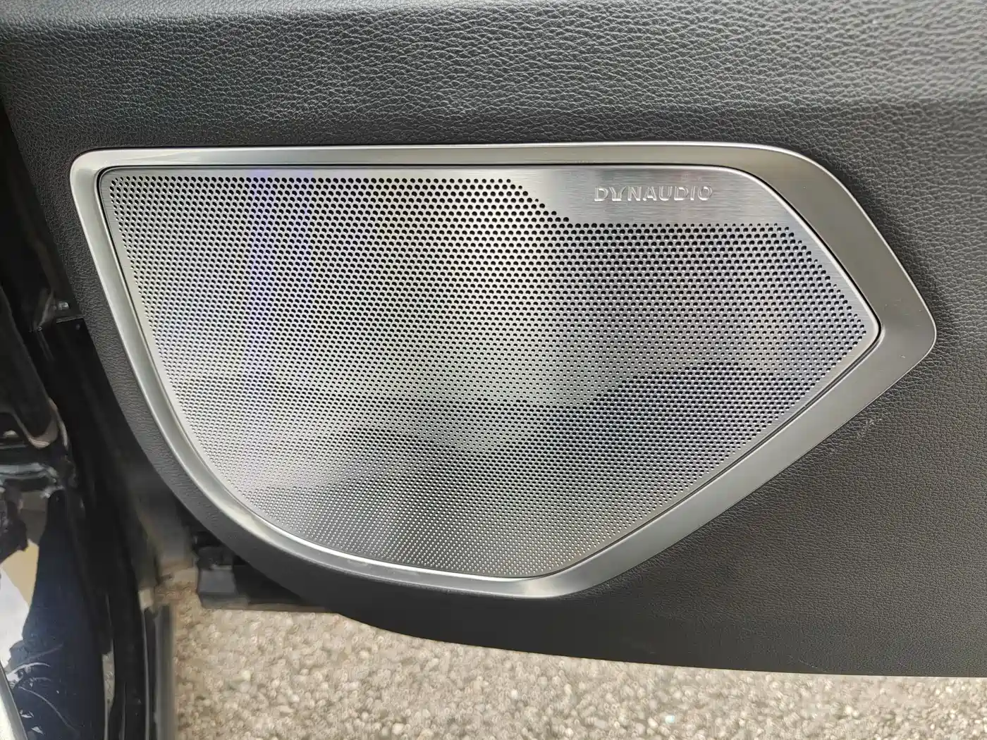 Hongqi HQ9 2023 2.0T Smart Connect Flagship фото 25
