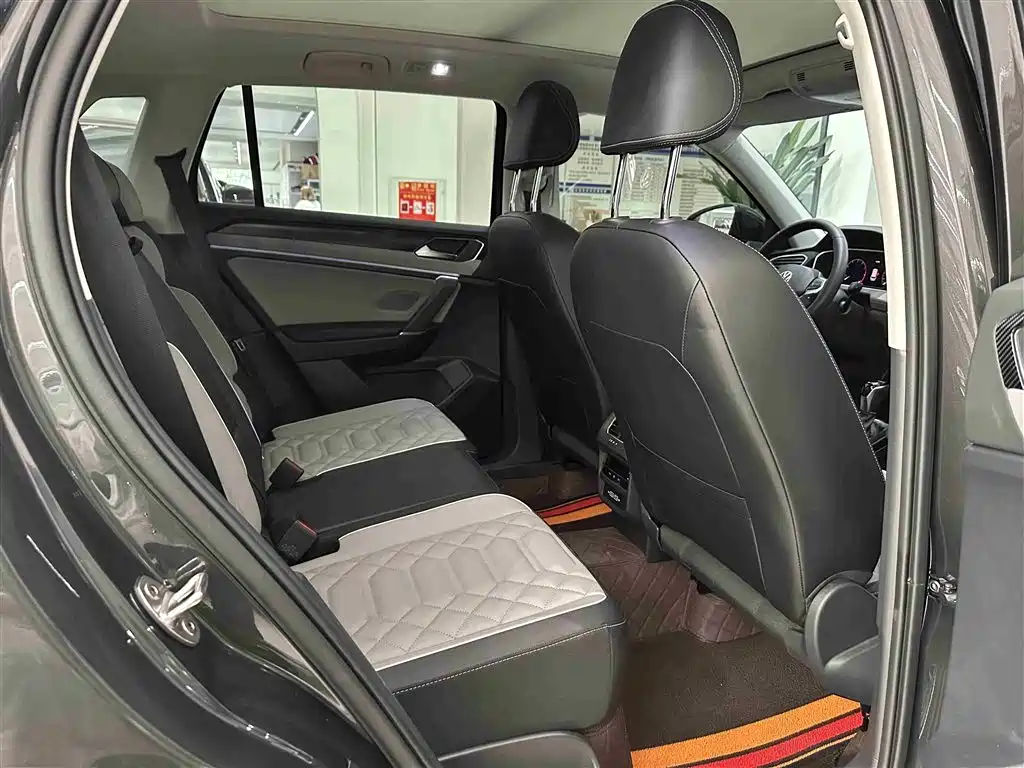 Volkswagen Tayron 2024 330TSI 2WD Luxury Plus Advanced фото 15
