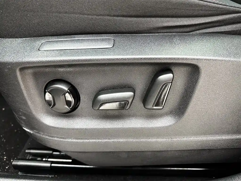 Škoda Karoq 2022 TSI280 Premium Edition фото 12