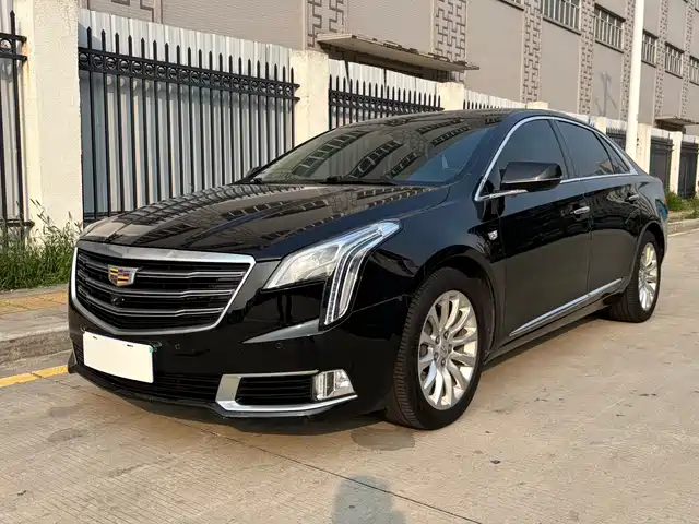 CADILLAC XTS