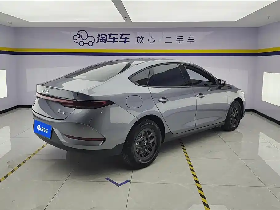 BYD Qin PLUS 2025 DM-i Smart Drive 55KM Leader фото 3