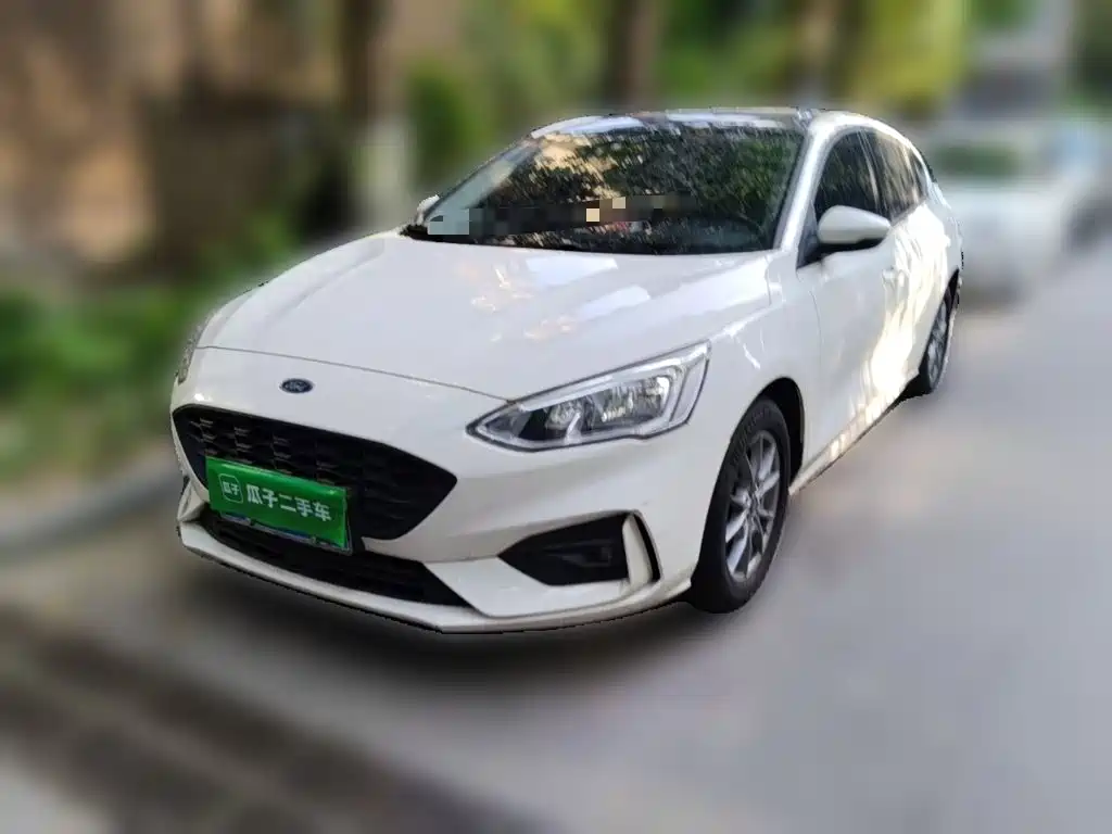 Фото 2 - Ford Focus