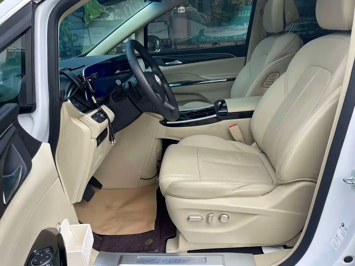 Buick GL8 2023 ES Landmaster Exclusive фото 7
