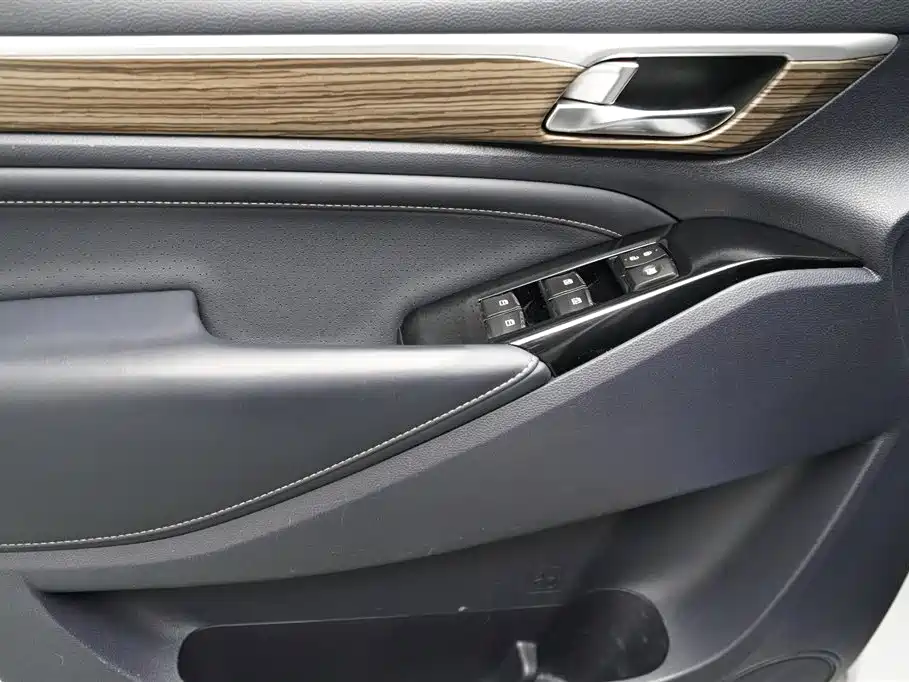 GAC Trumpchi Trumpchi M8 2021 Leading Show Series 390T Ultimate Edition фото 5